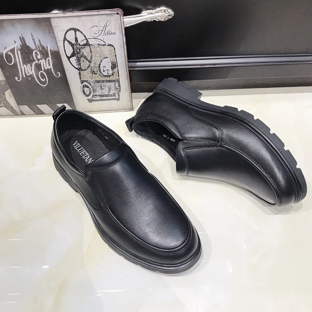 皮鞋男新款商务正装真皮休闲四季透气男士英伦韩版尖头新郎结婚鞋