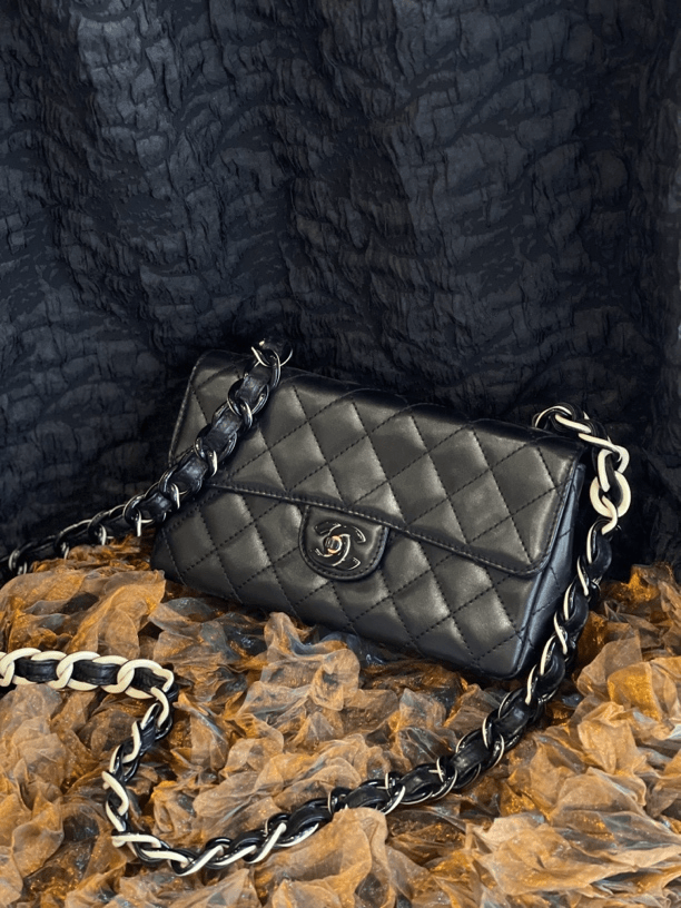 95新 Chanel/香奈儿 经典黑色大mini/亚克力链条/单肩斜挎包
