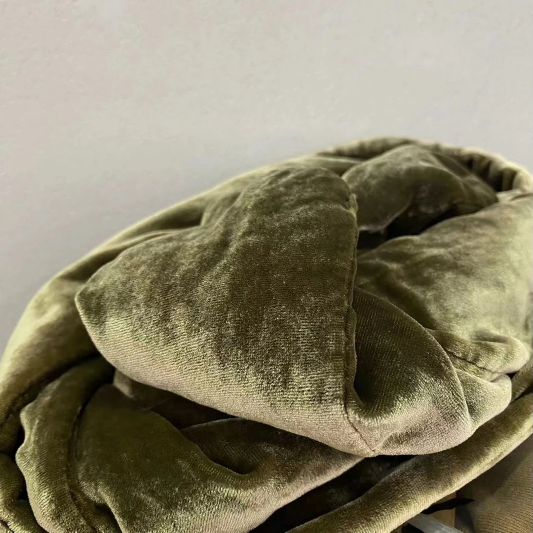 疯子张～桑蚕丝绒～围巾～均码款号08070百搭时尚保暖围脖休闲