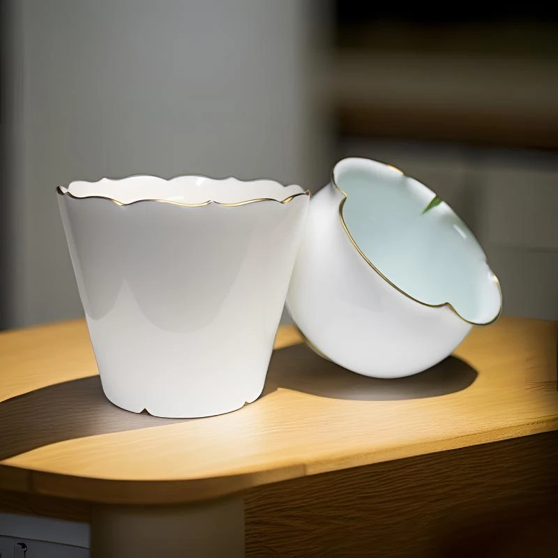 YUDONGJIA/余东家高白泥手工纯白瓷器描金手握杯拉花杯主人杯大号