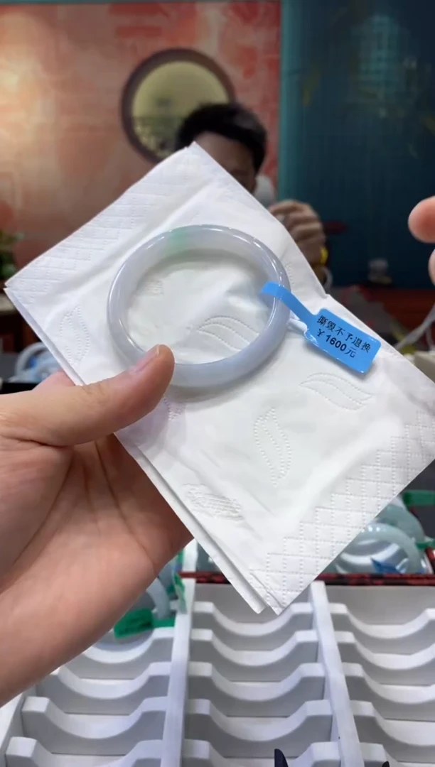 【闪购商品】翡翠手镯未镶嵌00013372