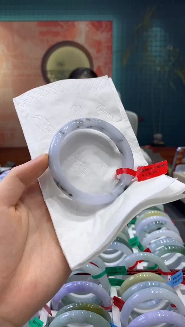 【闪购商品】翡翠手镯未镶嵌多人18804