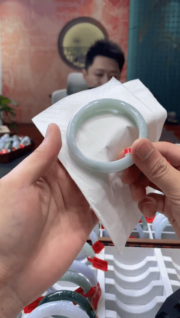 【闪购商品】翡翠手镯未镶嵌00004722