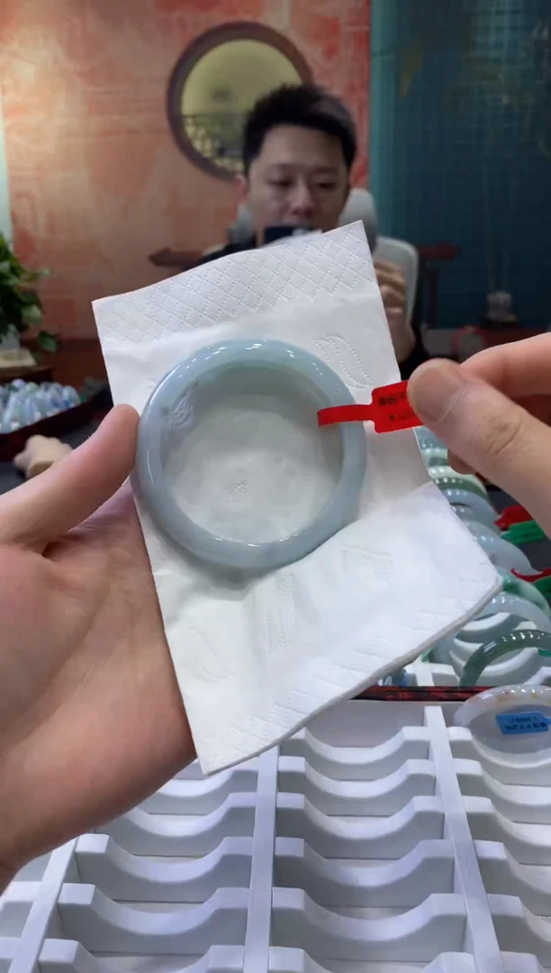 【闪购商品】翡翠手镯未镶嵌00019402