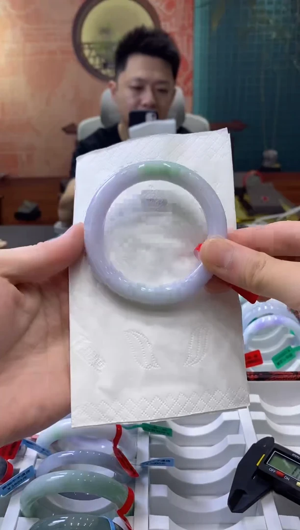 【闪购商品】翡翠手镯未镶嵌00000773