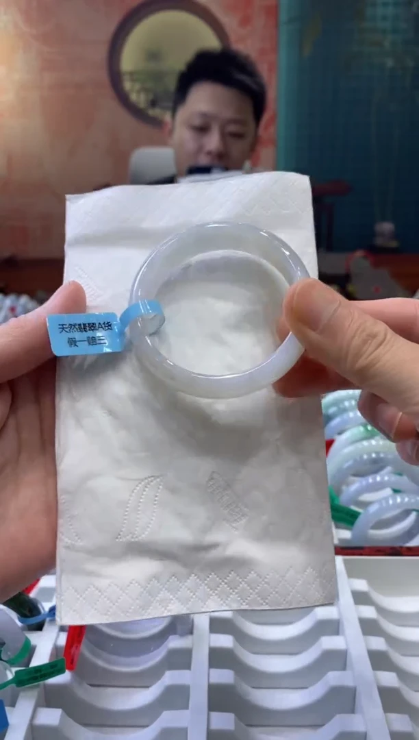 【闪购商品】翡翠手镯未镶嵌00009887