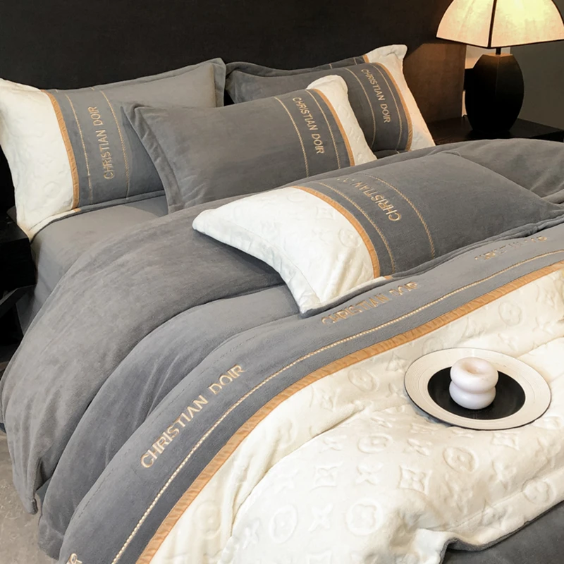 简约轻奢冬季牛奶绒四件套珊瑚绒2023新款床单被套冬天加绒三件套