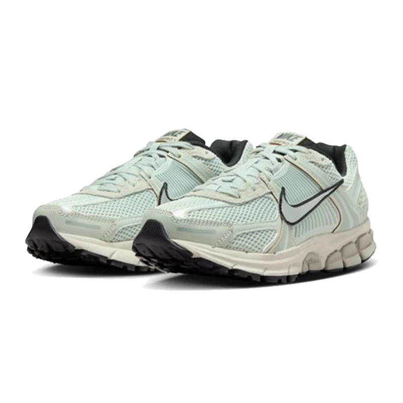 NIKE耐克女鞋W NIKE ZOOM VOMERO 5休闲板鞋FN6742-001