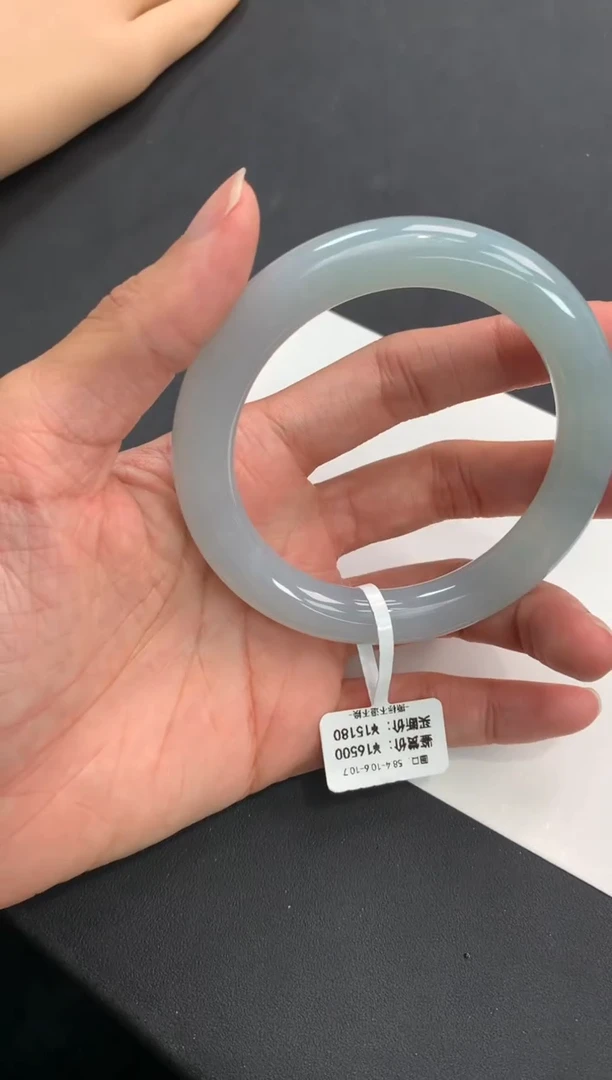 【闪购商品】翡翠手镯未镶嵌06260112001