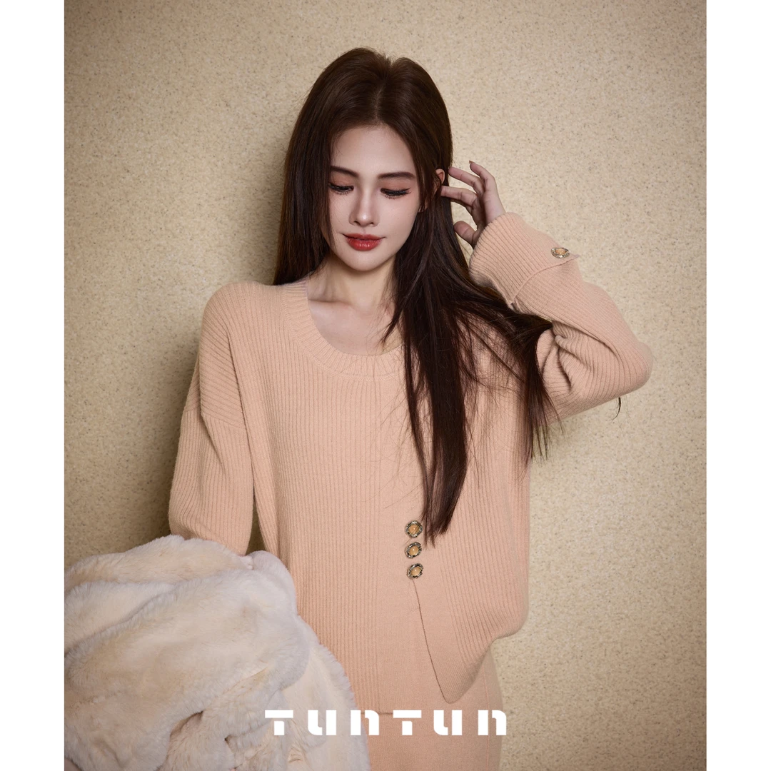 吞吞TUNT【得心应手 粉色】满分状态 心机显瘦针织衫