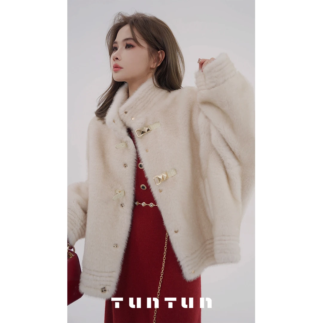 吞吞TUNT【雪域】一眼贵气 白金环保貂绒皮毛一体外套