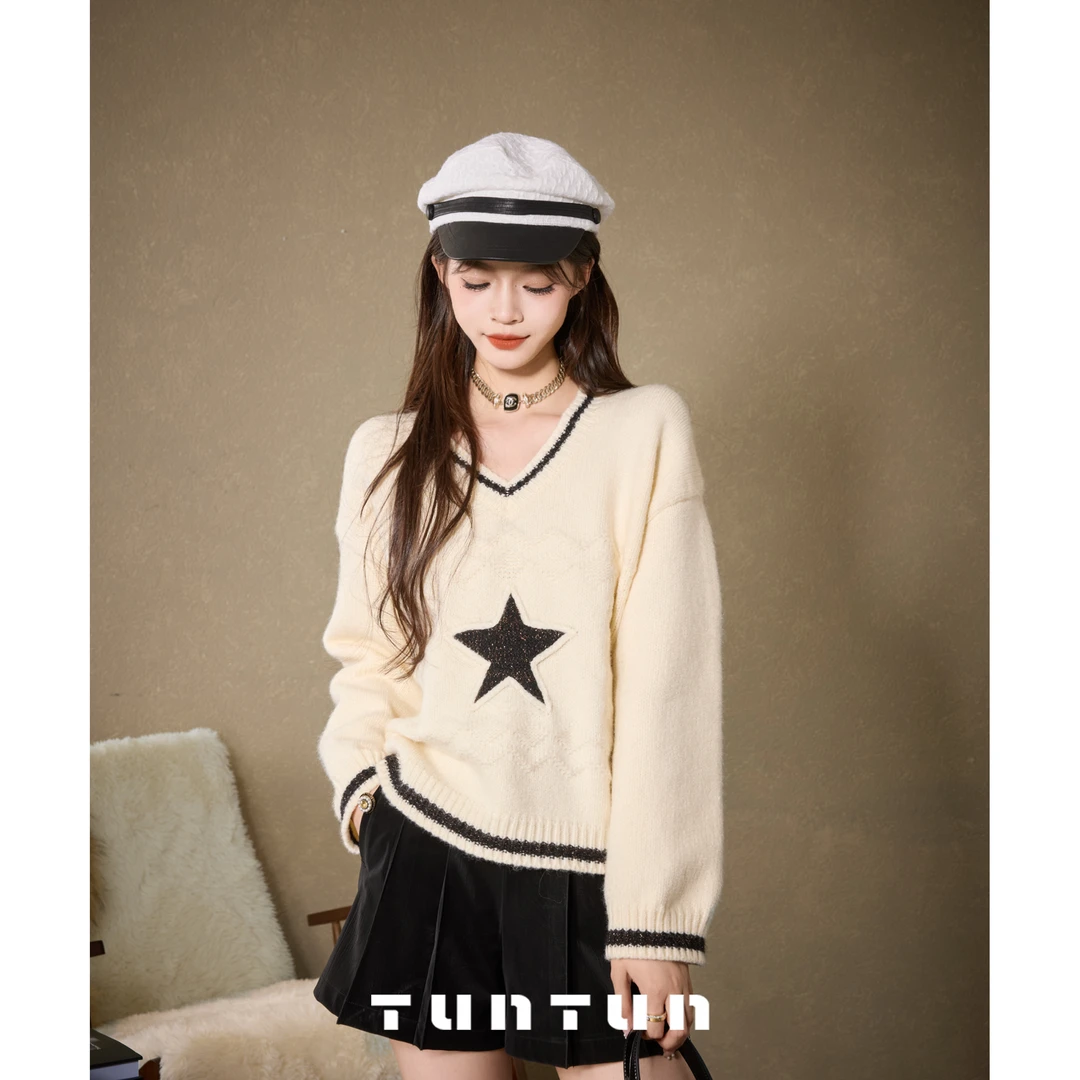 吞吞TUNT【来自星星】美式复古  黑白撞色五角星毛衣