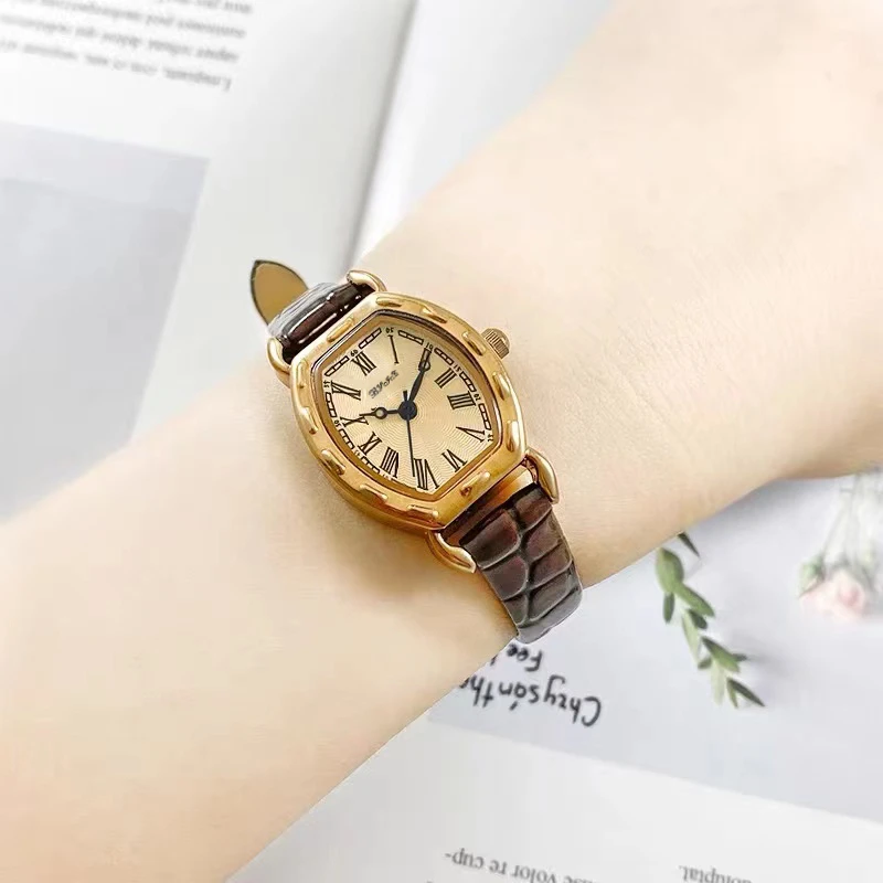 【万象撤柜】BYT简约优雅气质时尚女士防水小表盘高级复古女表