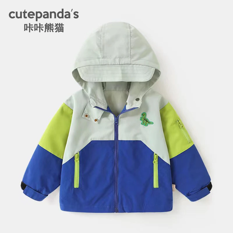 新款2024童装冲锋衣外套