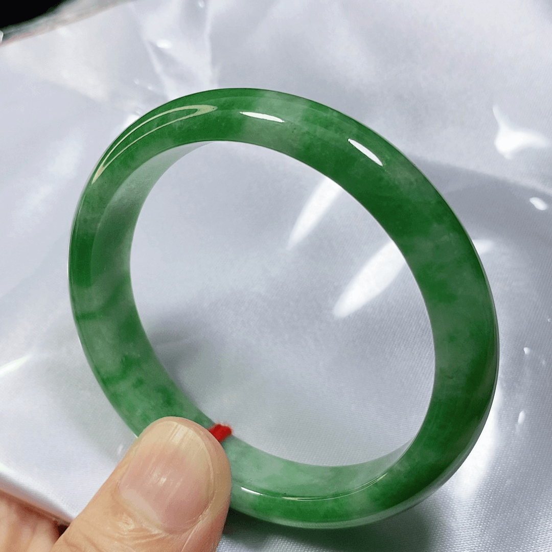翡翠手镯未镶嵌53圈口贵妇
