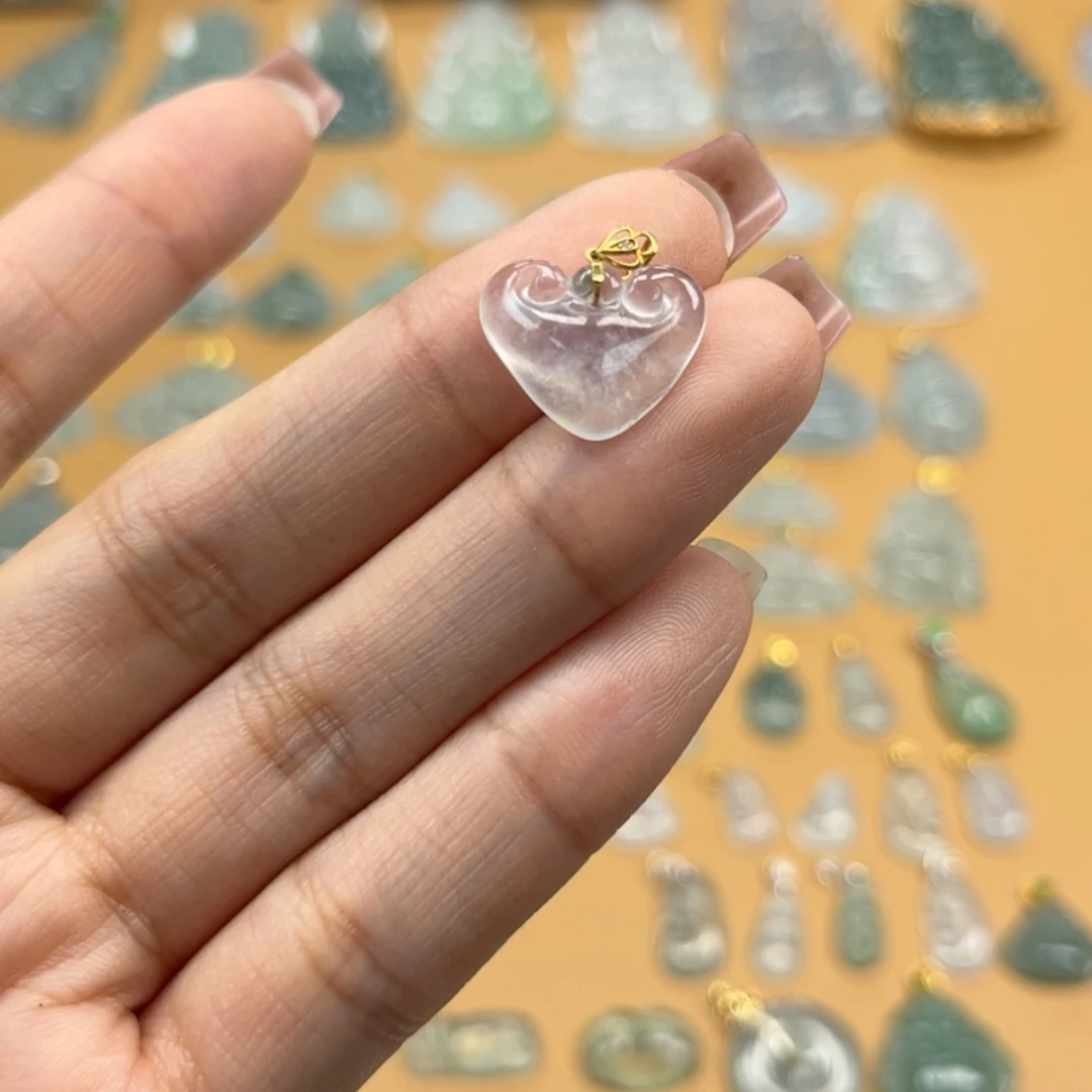 【闪购商品】翡翠颈饰18K金镶嵌青**?