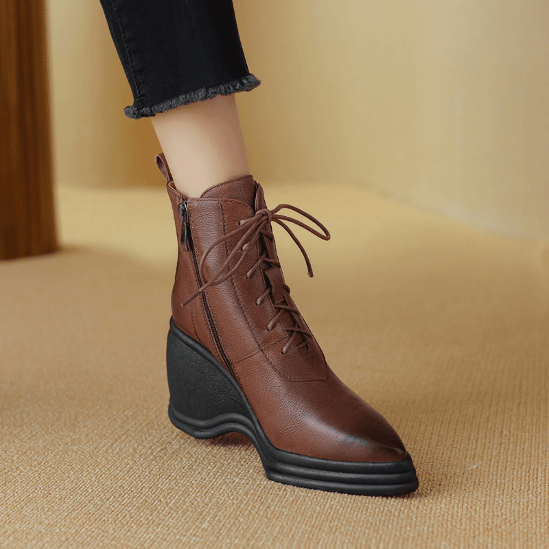 9cm复古靴子真皮厚底高跟短靴英伦风秋冬加绒马丁靴尖头坡跟女靴