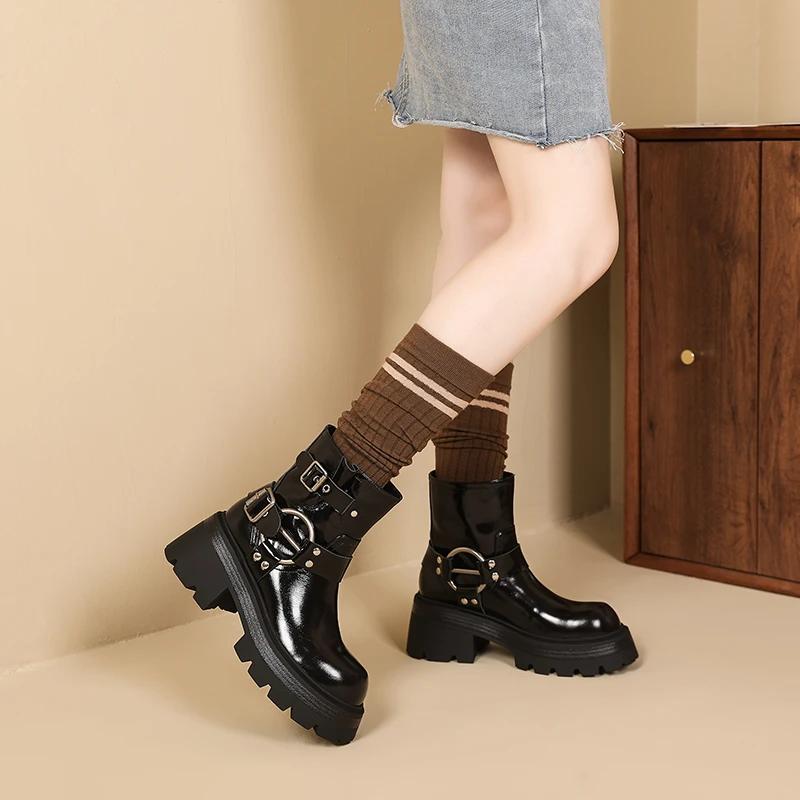 6.5cm百搭厚底粗跟短靴女秋冬新款圆头休闲潮流骑士靴真皮女靴