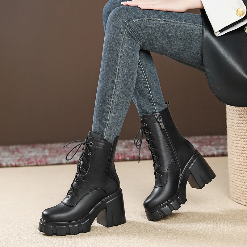 10cm英伦风靴子百搭秋冬圆头系带马丁靴时尚厚底粗跟高跟女靴真皮