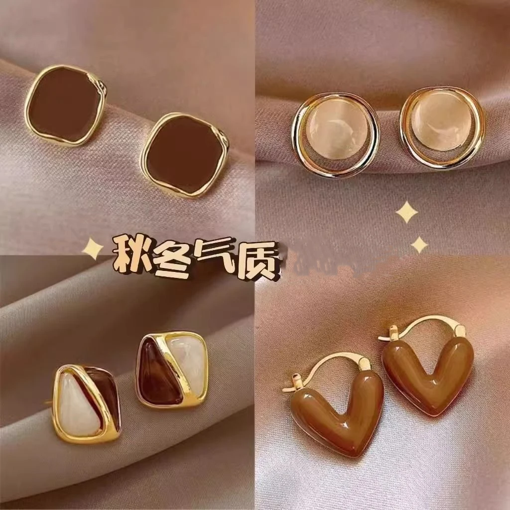 复古不规则方形耳钉女2024新款美拉德气质秋冬耳饰小众设计感耳环