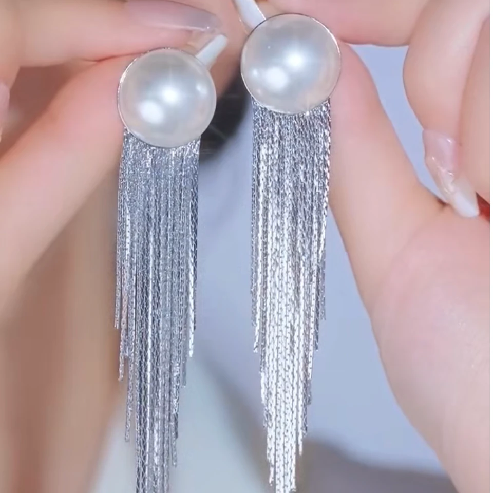 合金耳饰 秋冬珠珠流苏气质耳钉女高级感耳环轻奢小众设计耳饰品