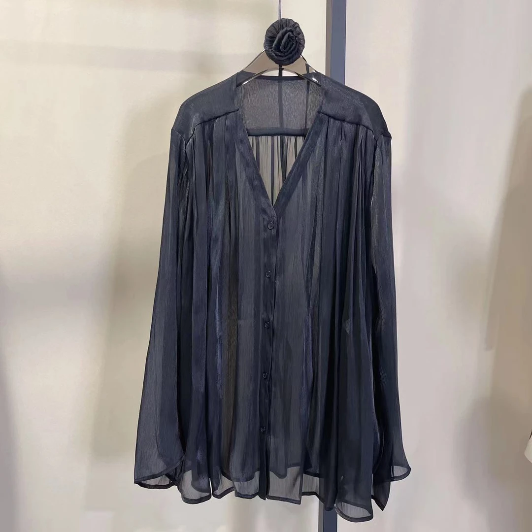 Monica 百搭通勤宽松V领净版衬衣