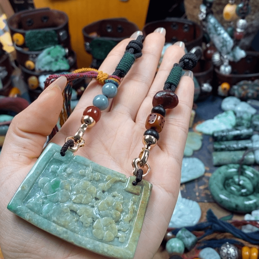 【闪购商品】翡翠颈饰未镶嵌