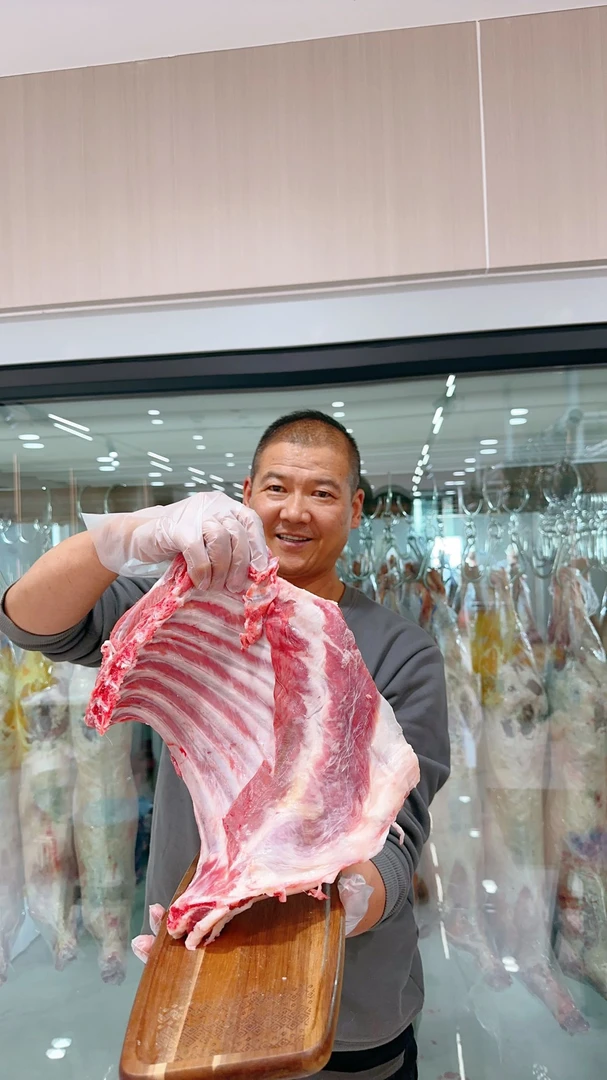 新疆发货，绵羊新鲜排骨，全国顺丰空运到家（肥瘦相间）