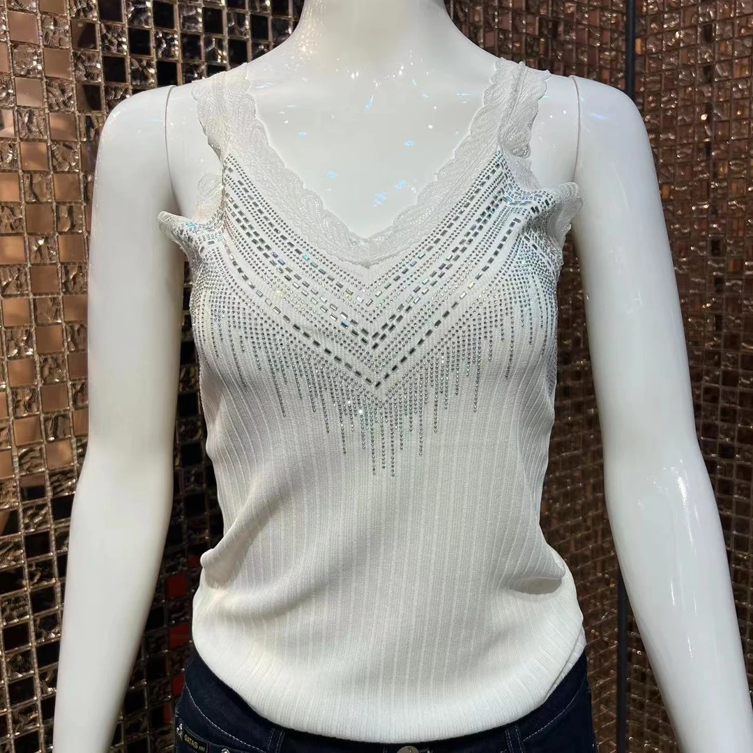 内搭背心亮钻白色百搭带钻轻奢气质蕾丝网红重工拼接打底设计师