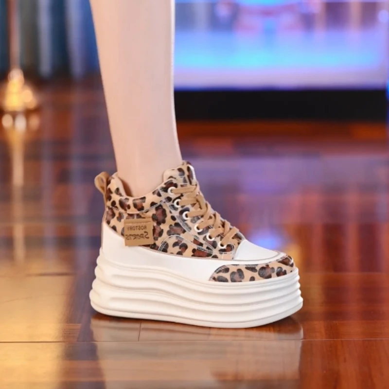 【红姐推荐】2024休闲9CM高帮鞋女内增高小白鞋厚底松糕鞋女1161-3