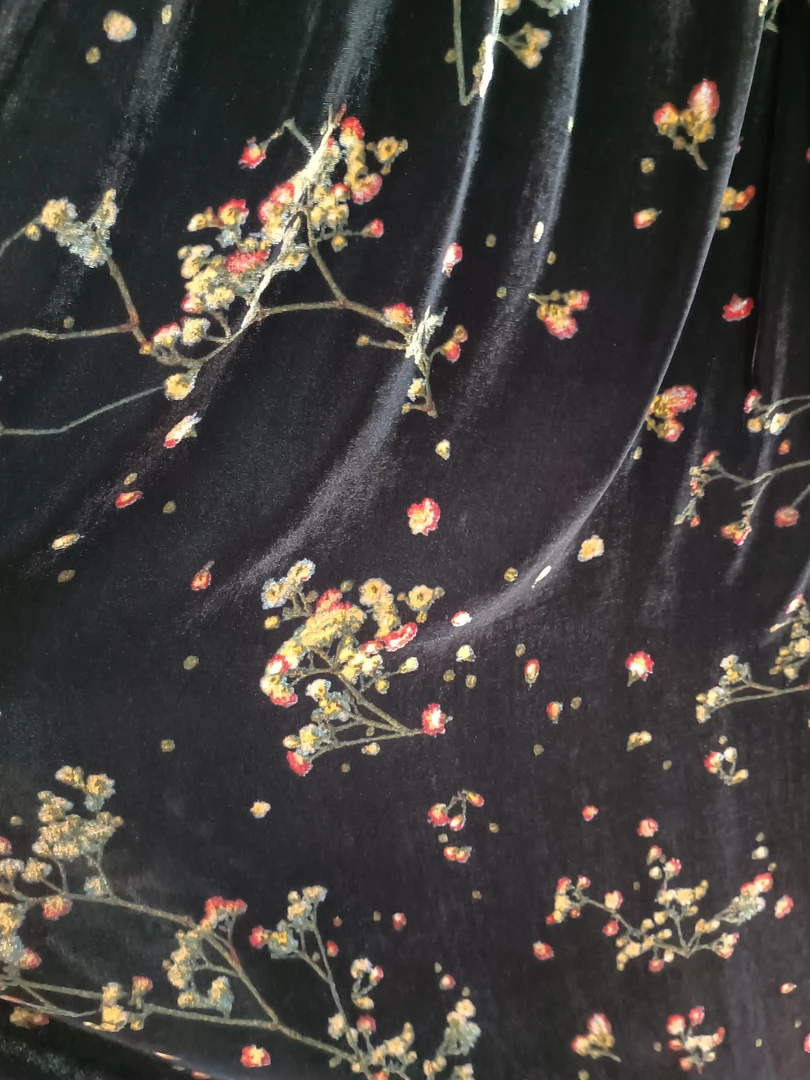 蚕丝绒小樱花服装面料