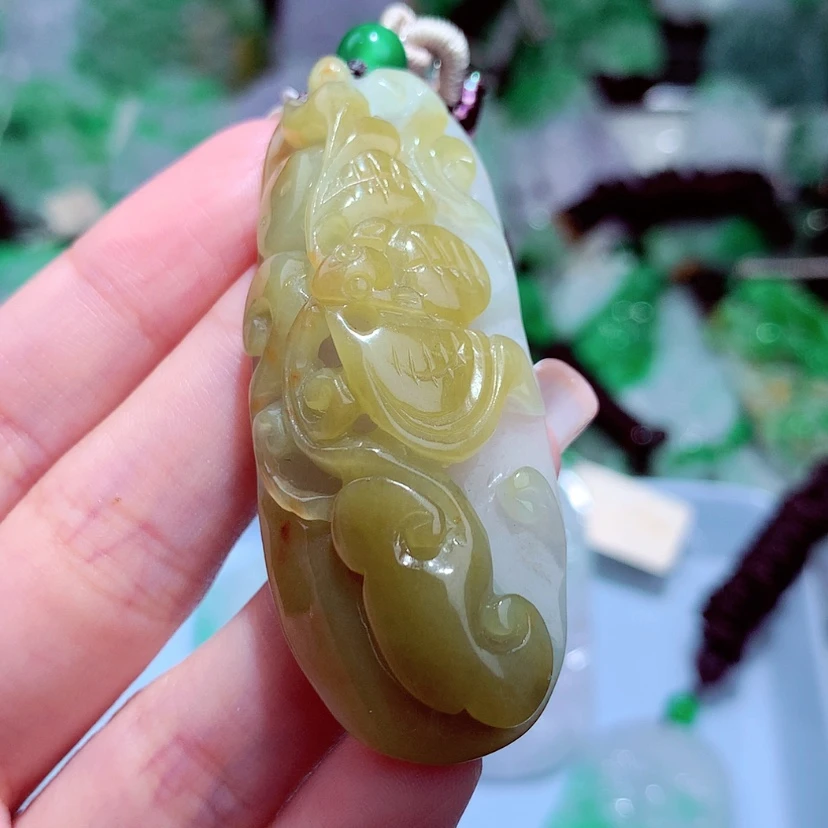 【闪购商品】翡翠挂件未镶嵌杨***