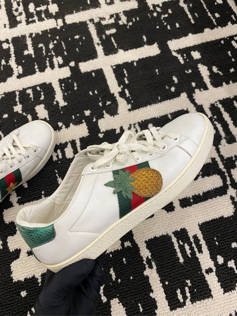 95新 GUCCI/古驰 小白鞋 鸳鸯图案 35.5码 偏大 穿过