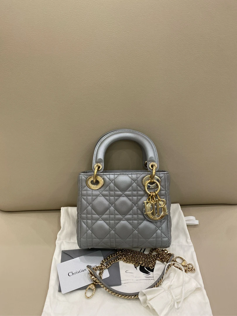 99新 DIOR/迪奥 三格 珠光灰羊皮戴妃包  闲置近新品 超值