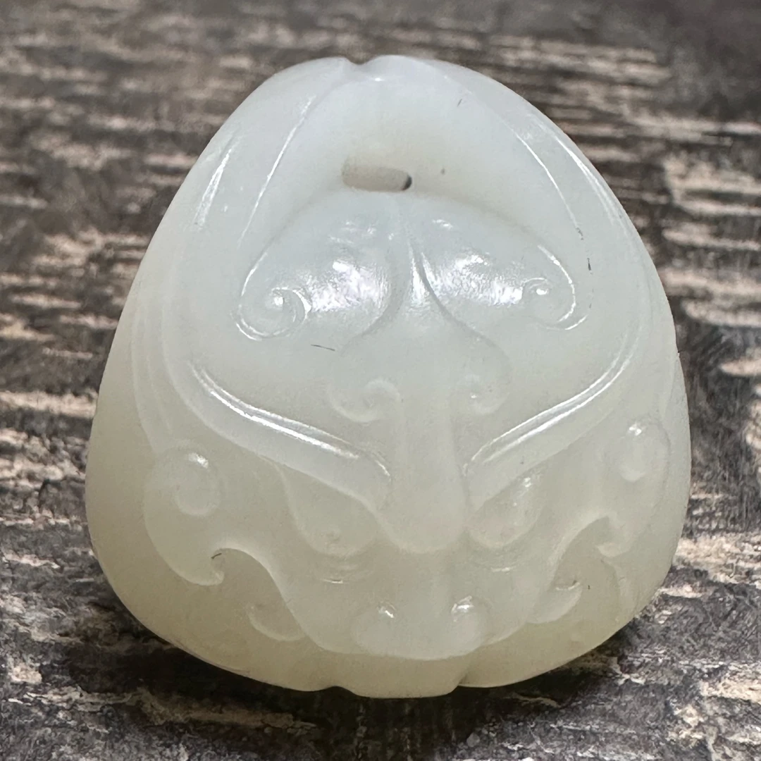 和田玉（白玉）兽面吊坠