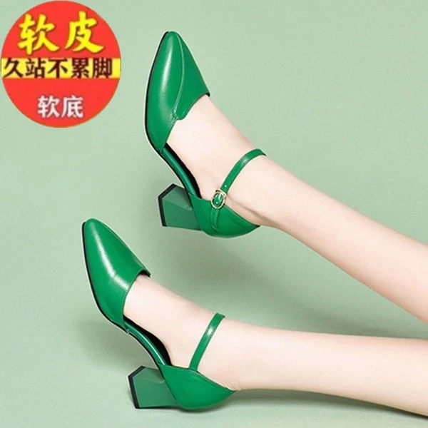 品牌断码真软皮2024新款夏包头凉鞋女中跟时尚单鞋一字扣高跟鞋女
