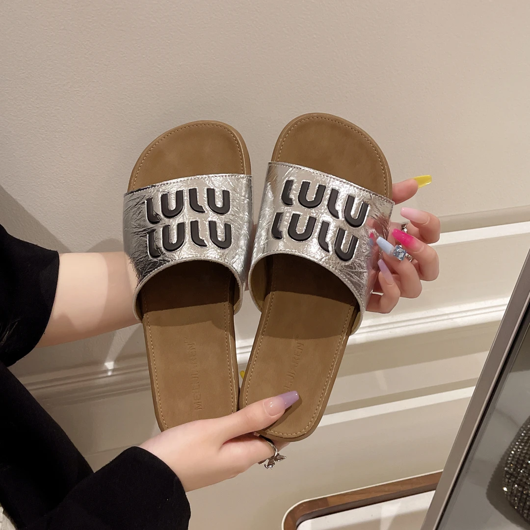 一字拖鞋女外穿防滑夏季字母休闲平底海边沙滩度假仙女凉鞋软底潮