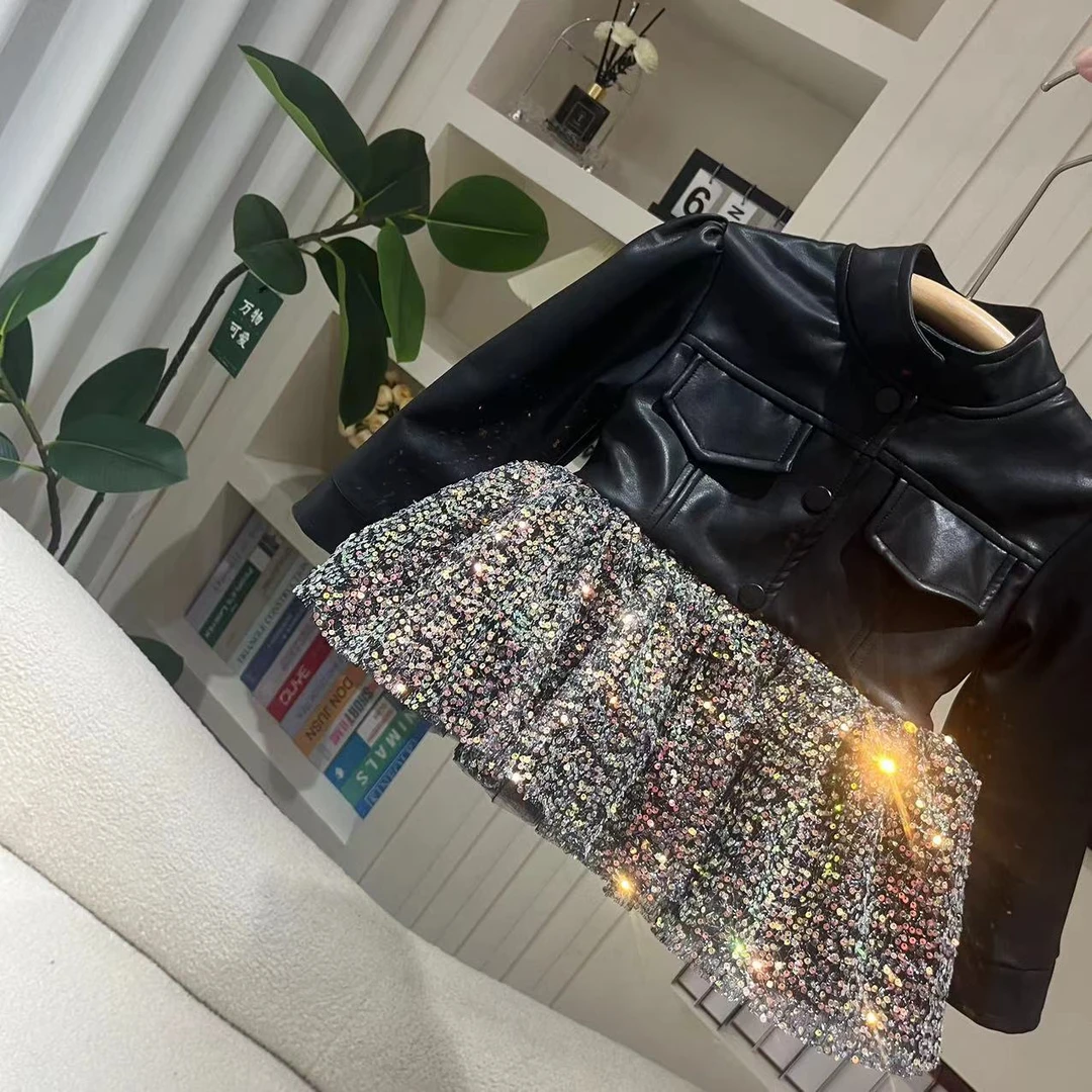 【4】萌娃穿搭设计款闪闪发光短款皮衣外套