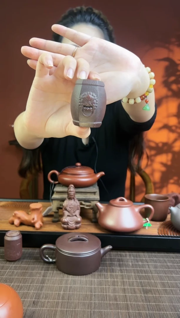 【闪购商品】紫砂茶壶双狮盖置 石红