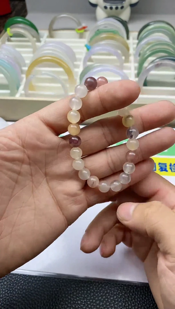 【闪购商品】石英质玉手镯未镶嵌1