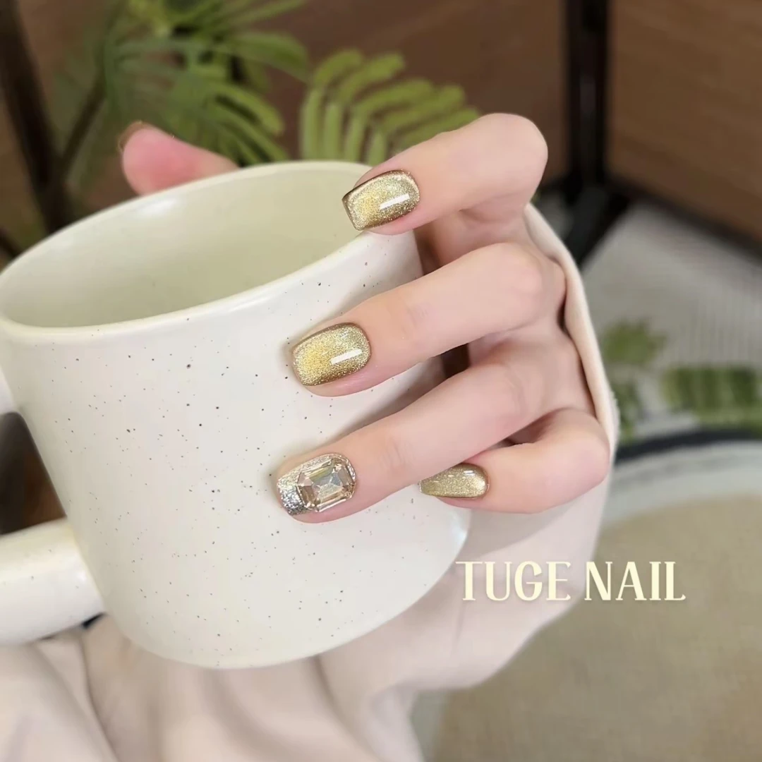 TugeNail“栗秋”秋冬氛围感变色猫眼美甲可拆卸纯手工穿戴甲-小然