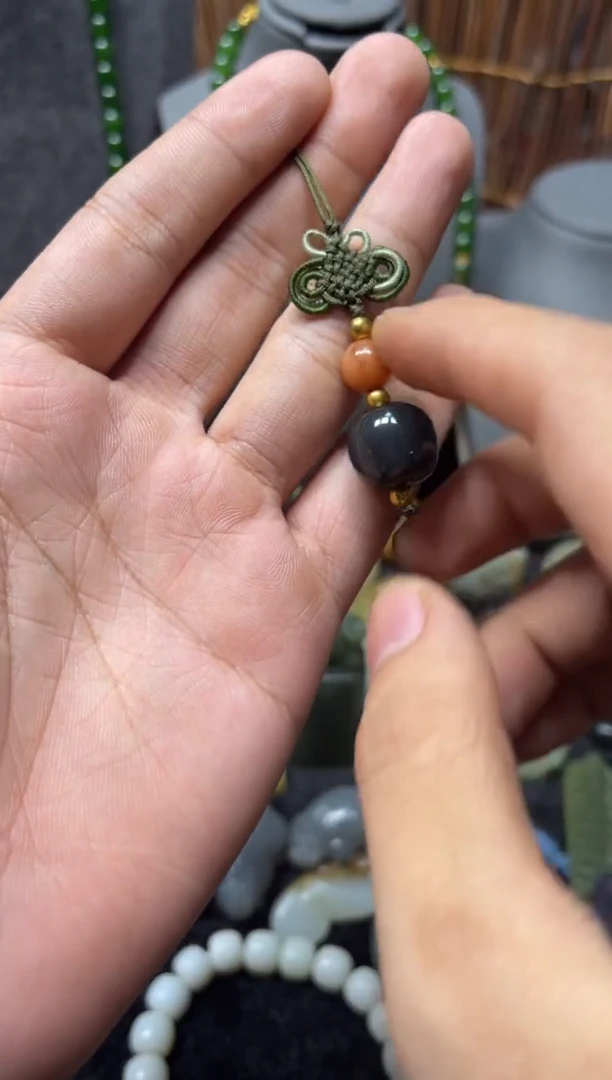 【闪购商品】和田玉颈饰未镶嵌手机挂