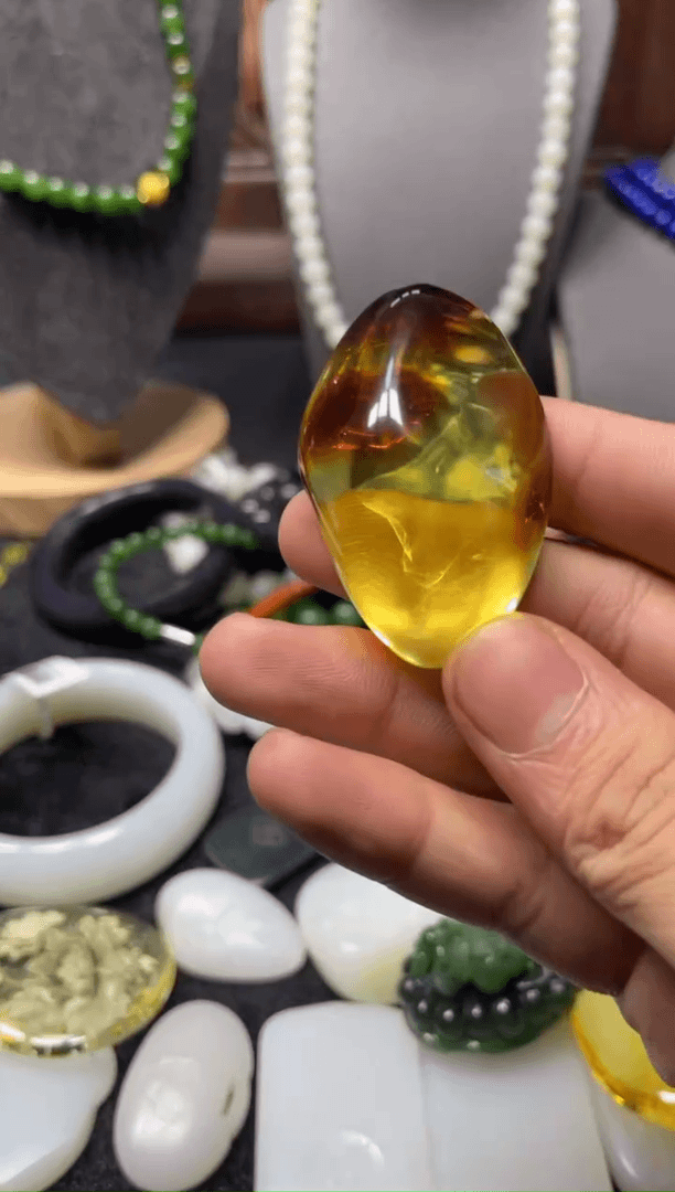 【闪购商品】定制琥珀未镶嵌吊坠