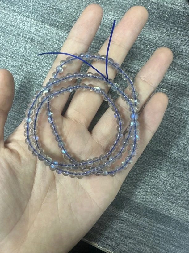 天然灰月光多圈手串  卡4.5m左右（多样性发一条）