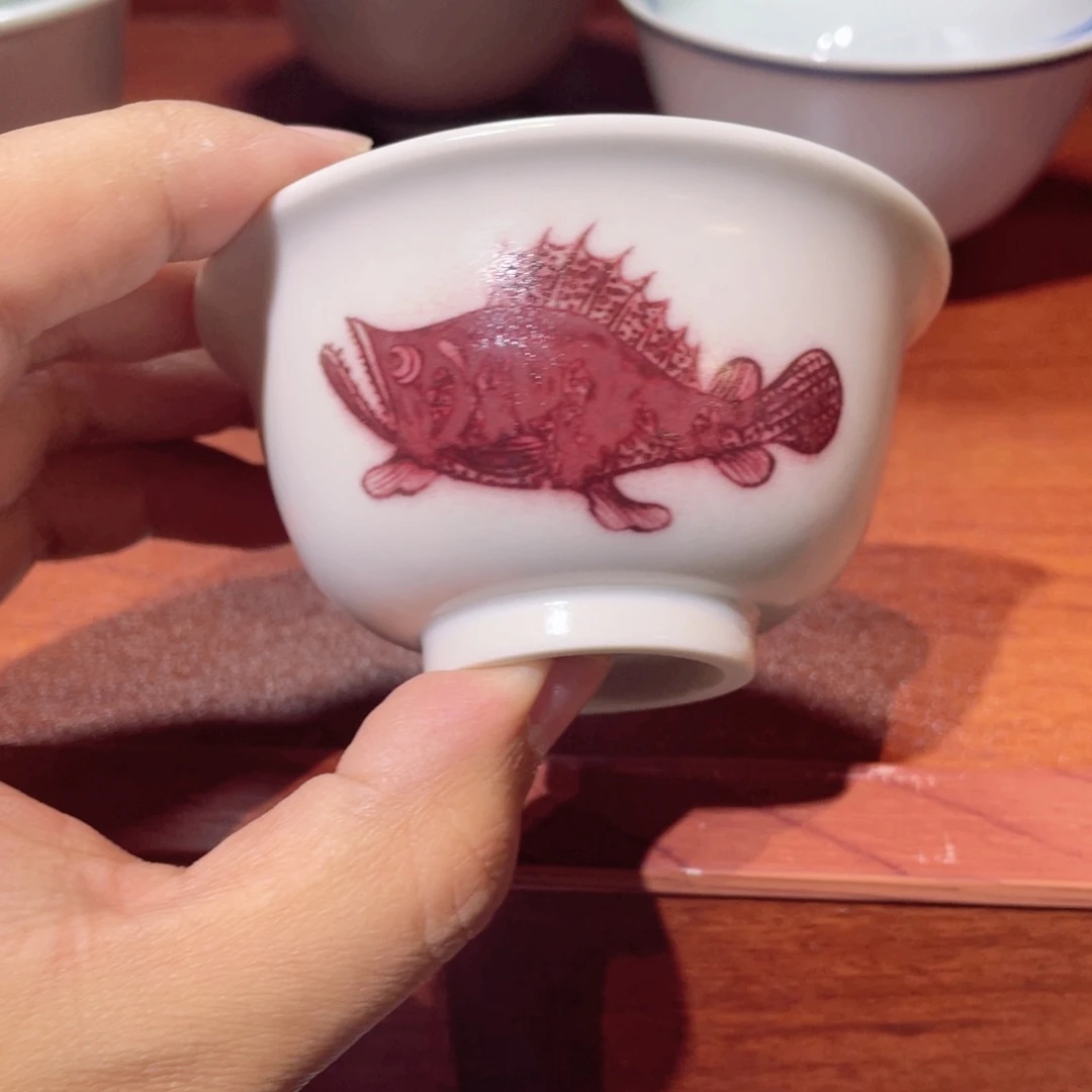 微瑕釉里红拍拍拍拍拍