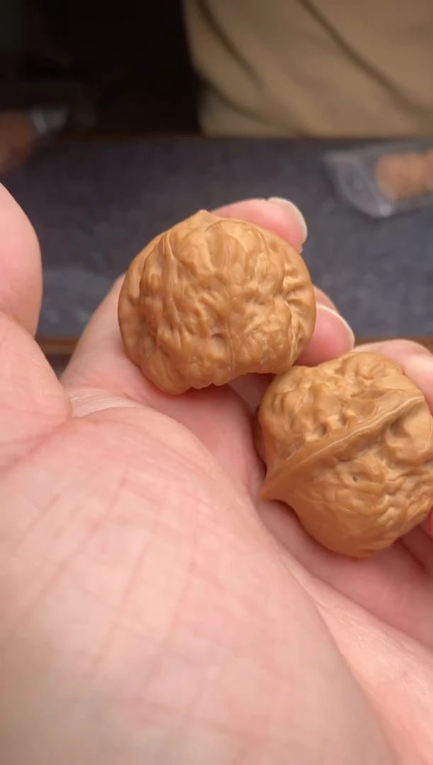 【闪购商品】桃核把件b307号34尺古蟾