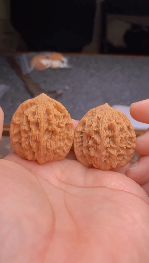 【闪购商品】桃核把件b217号39尺虎头