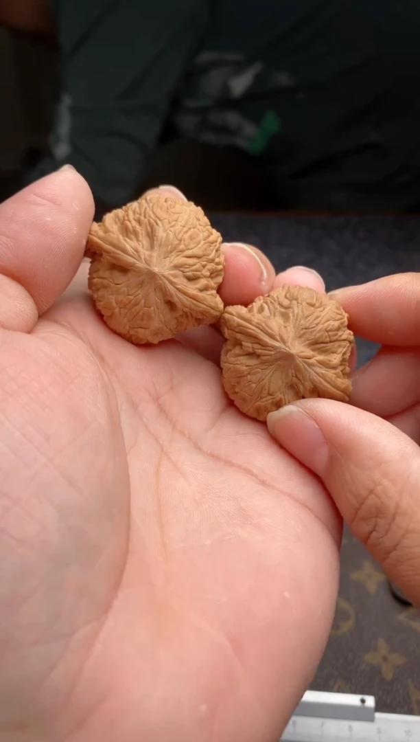 【闪购商品】桃核把件b177号磨盘37尺