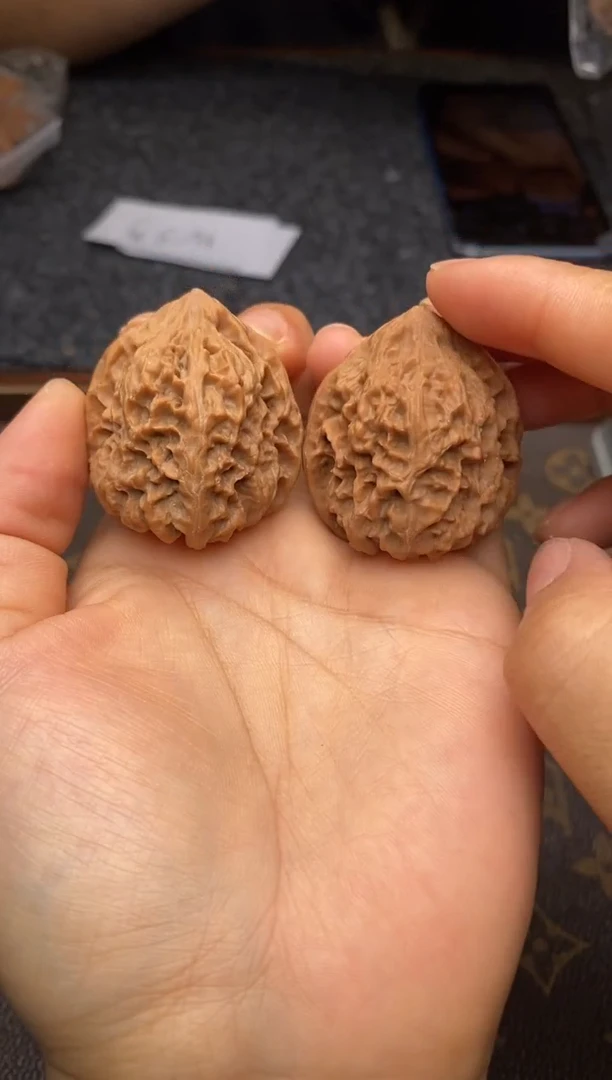 【闪购商品】桃核把件w55号35尺野牛