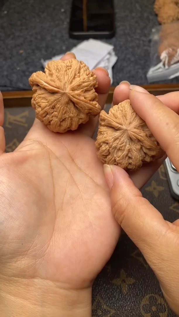 【闪购商品】桃核把件W179号47尺粗筋